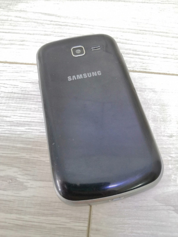 Б/у Мобильный телефон Samsung J1 mini в Столичный Экспресс цена: 1 890р.