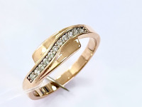 Кольцо с камнями, золото 585 (14K), вес 2.1 г.