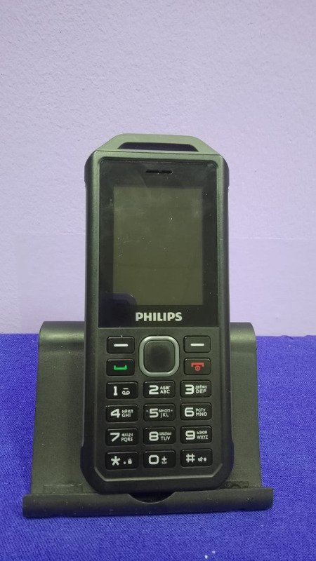 Мобильный телефон Philips Xenium E2317, Мобильные телефоны, Якутск