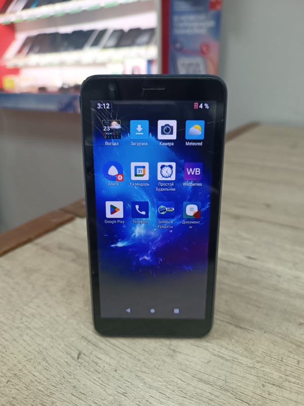 Смартфон Zte Blade l8, Мобильные телефоны, Ленинск-Кузнецкий