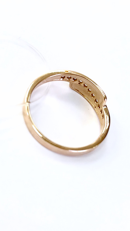 Б/у Золотое Кольцо с камнями, золото 585 (14K), вес 2.1 г. в Столичный Экспресс цена: 8 379р.