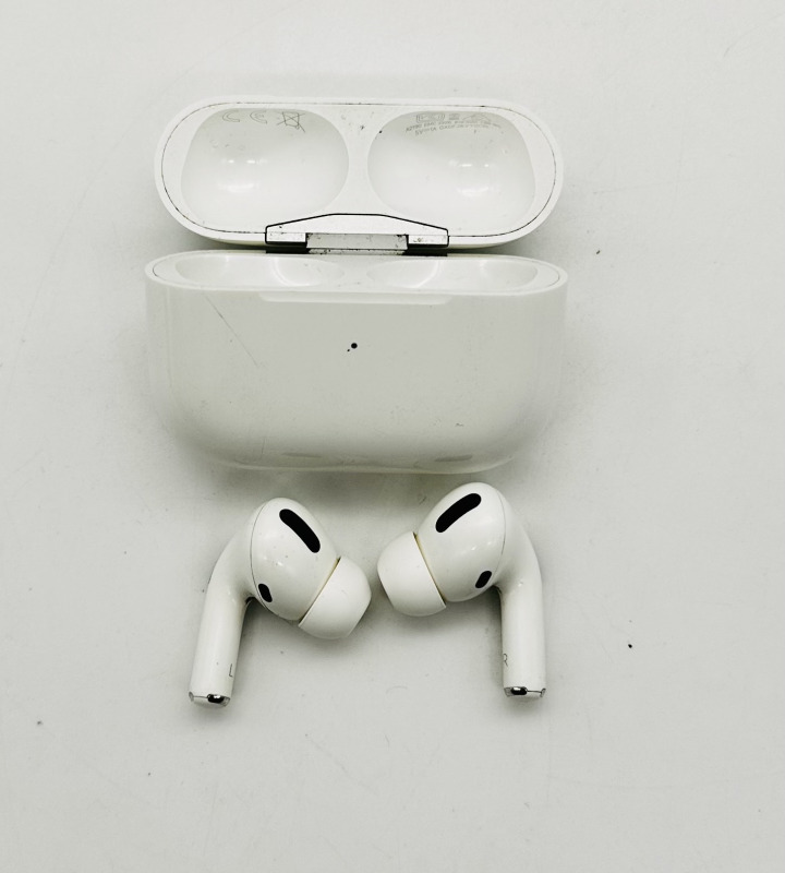 Apple AirPods Pro - фото_0