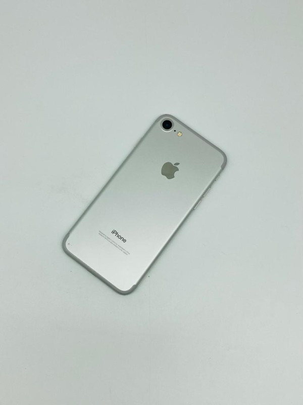 Apple iPhone 7 32GB - фото_1
